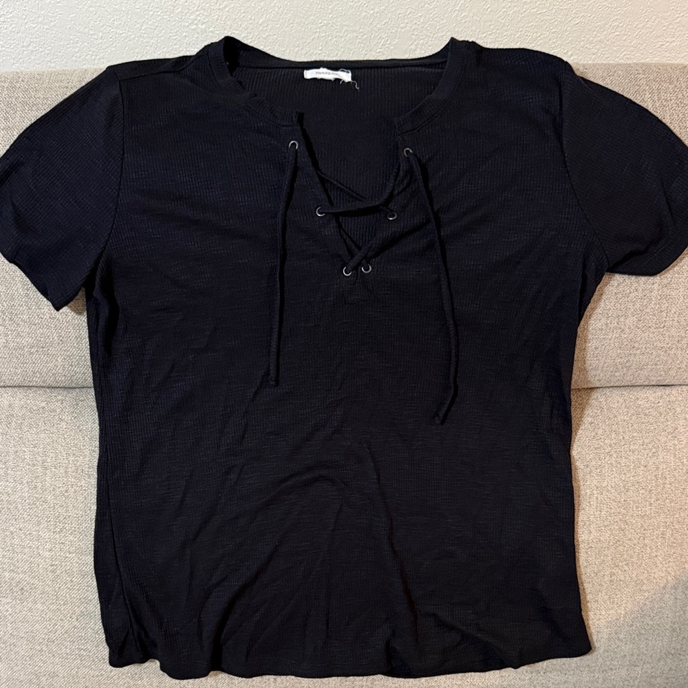 Maurice’s Women’s Black Lace-Up Short Sleeve Top - size L
